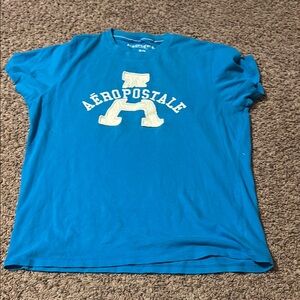 Men’s Aeropostale short sleeve shirt